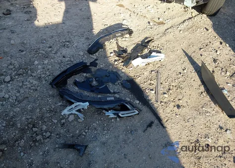 2019 Land Rover Range Rover Velar P250 R-Dynamic Se from USA, damaged, VIN SALYL2EX2KA792864